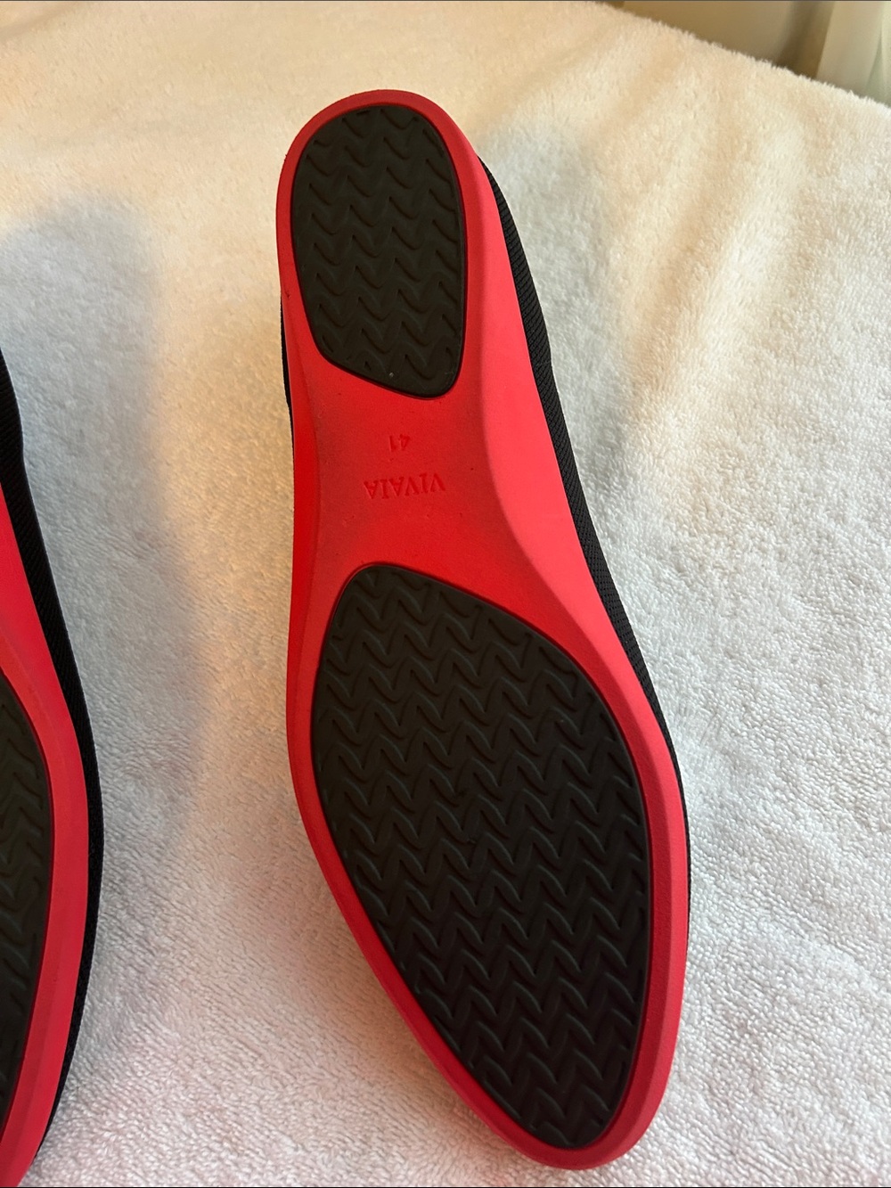 VIVAIA Black Knit Ballet Flats with Red Cushioned Insole - Picture 6 of 6